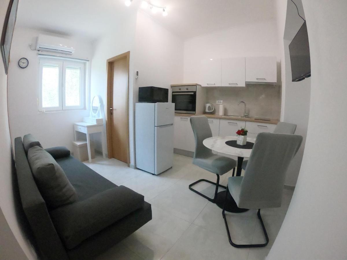 Ražanac Apartman Tina מראה חיצוני תמונה